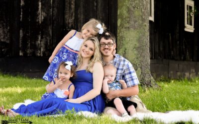 LOVE FAMILY PICTURES