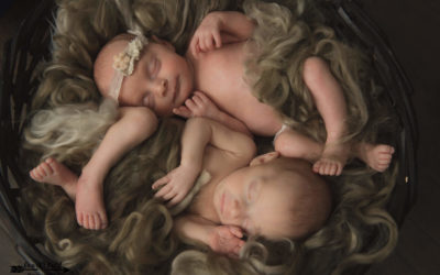 NEWBORN BABY TWINS!